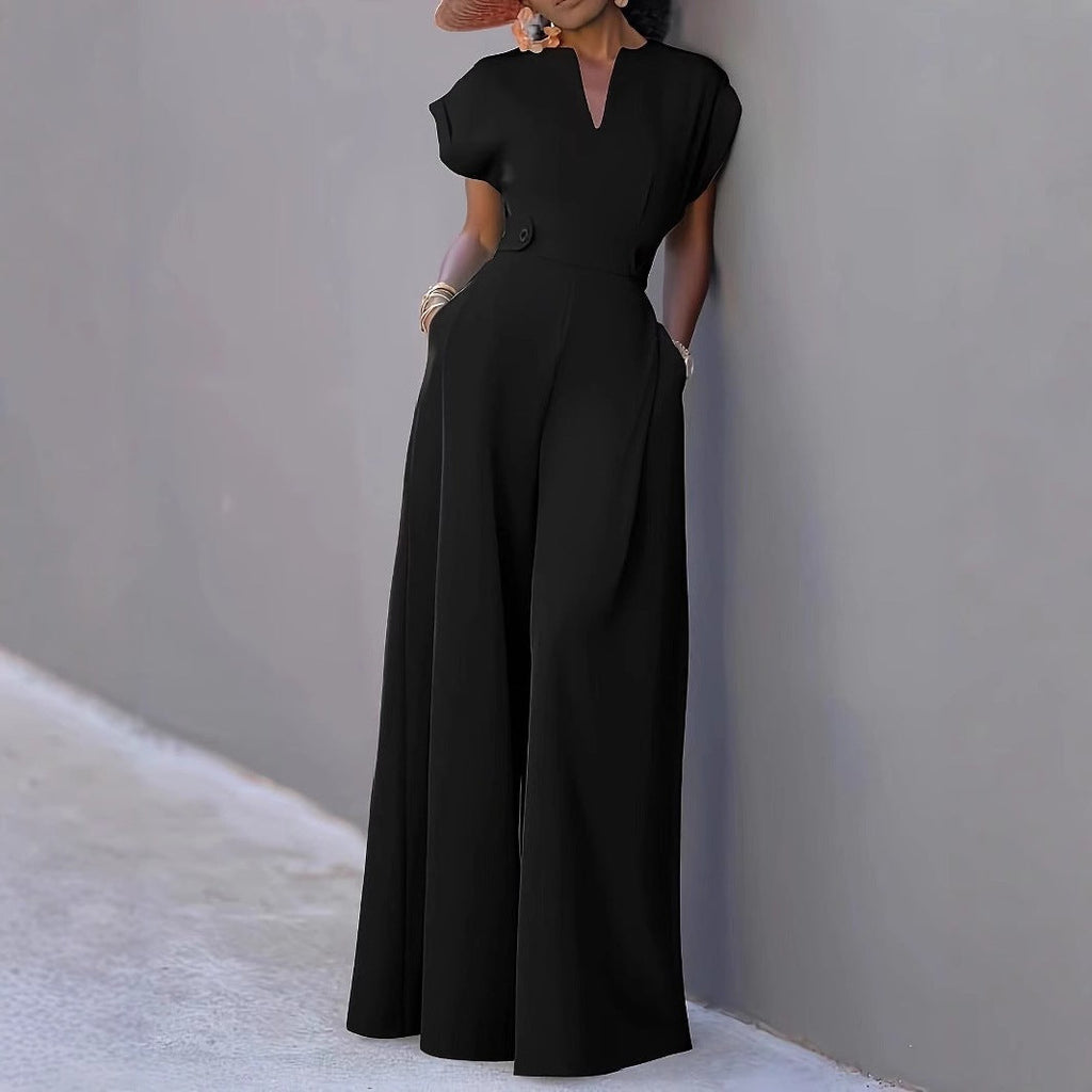Elegant Jumpsuit with Wide Leg and Practical Pockets