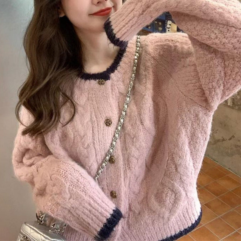 Women's Cozy Cardigan with Cable Knit Pattern