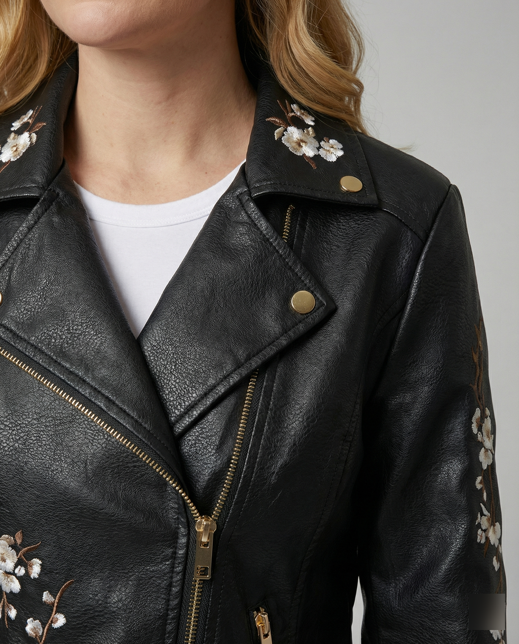 Women's Elegant Transitional Coat with Floral Embroidery