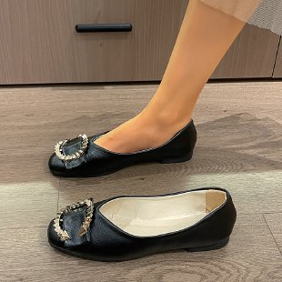 Women's Ballet Flats with Decorative Embellishments