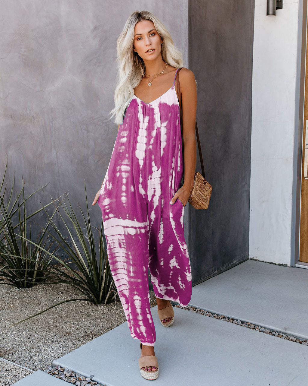 Casual Women's Maxi Jumpsuit in Lightweight Fabric with Tie-Dye Pattern