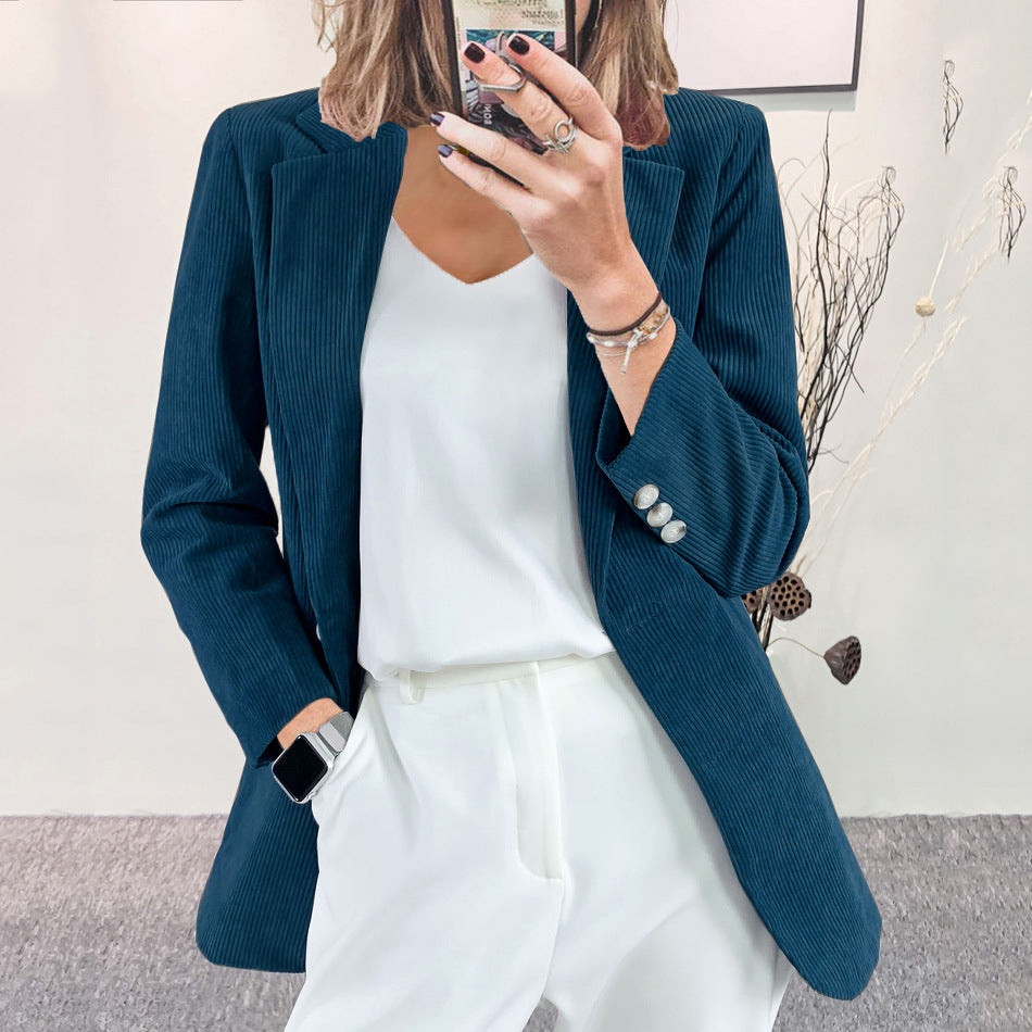 Elegant Striped Blazer with Slim Silhouette