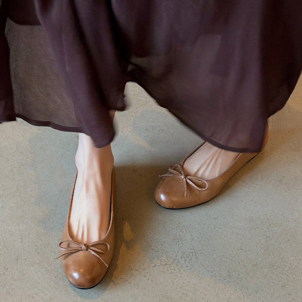 Women's Leather Ballet Flats with Delicate Bow Accent