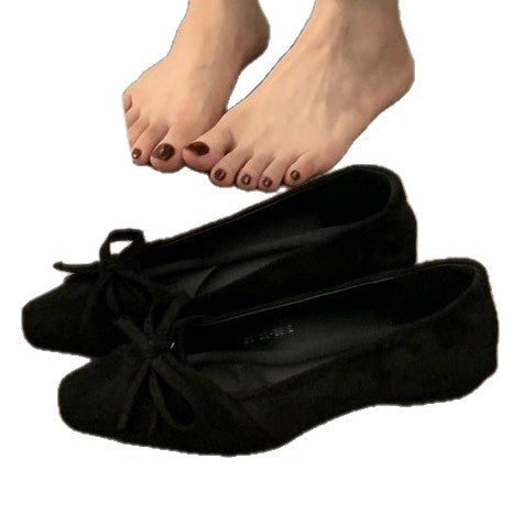 Women's Ballet Flats with Decorative Bow Accent and Soft Lining