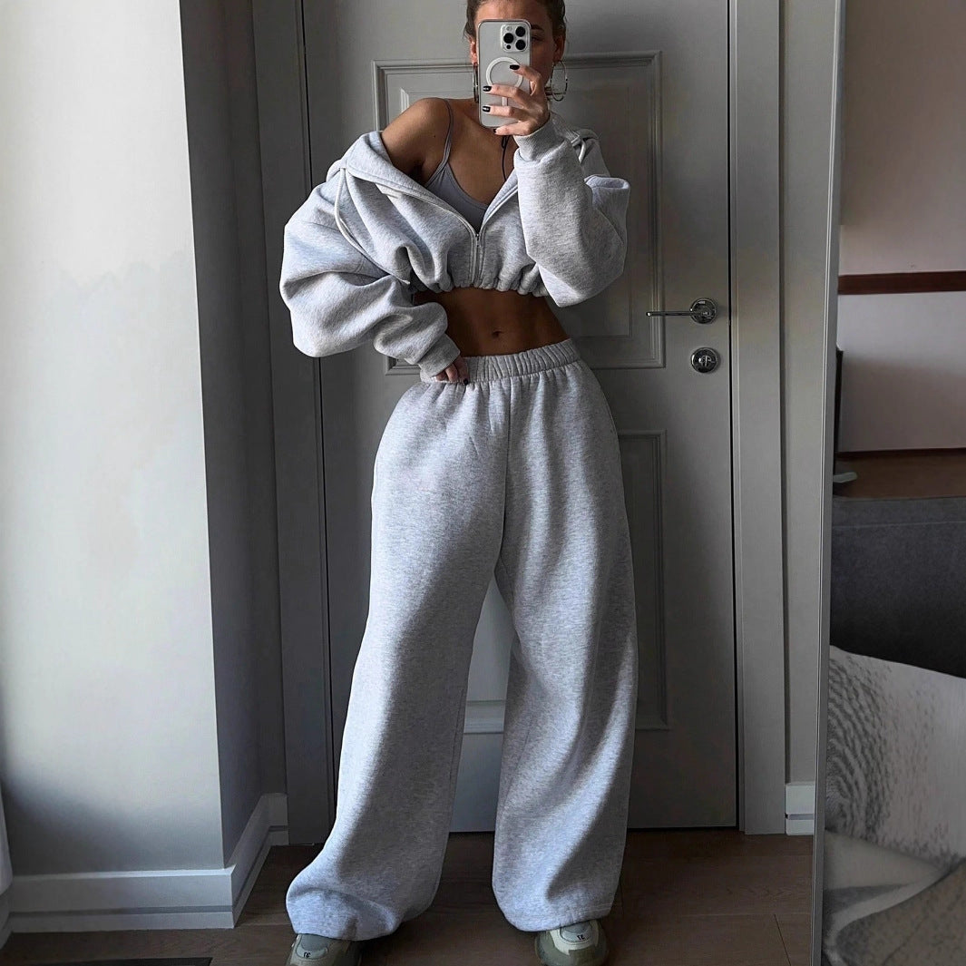 Women's Cropped Hoodie and Casual Sweatpants Set with Elastic Waist