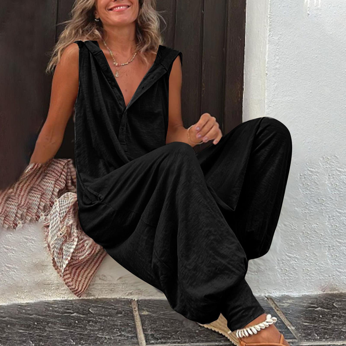 Casual Women's Jumpsuit with Button Closure and Side Pockets