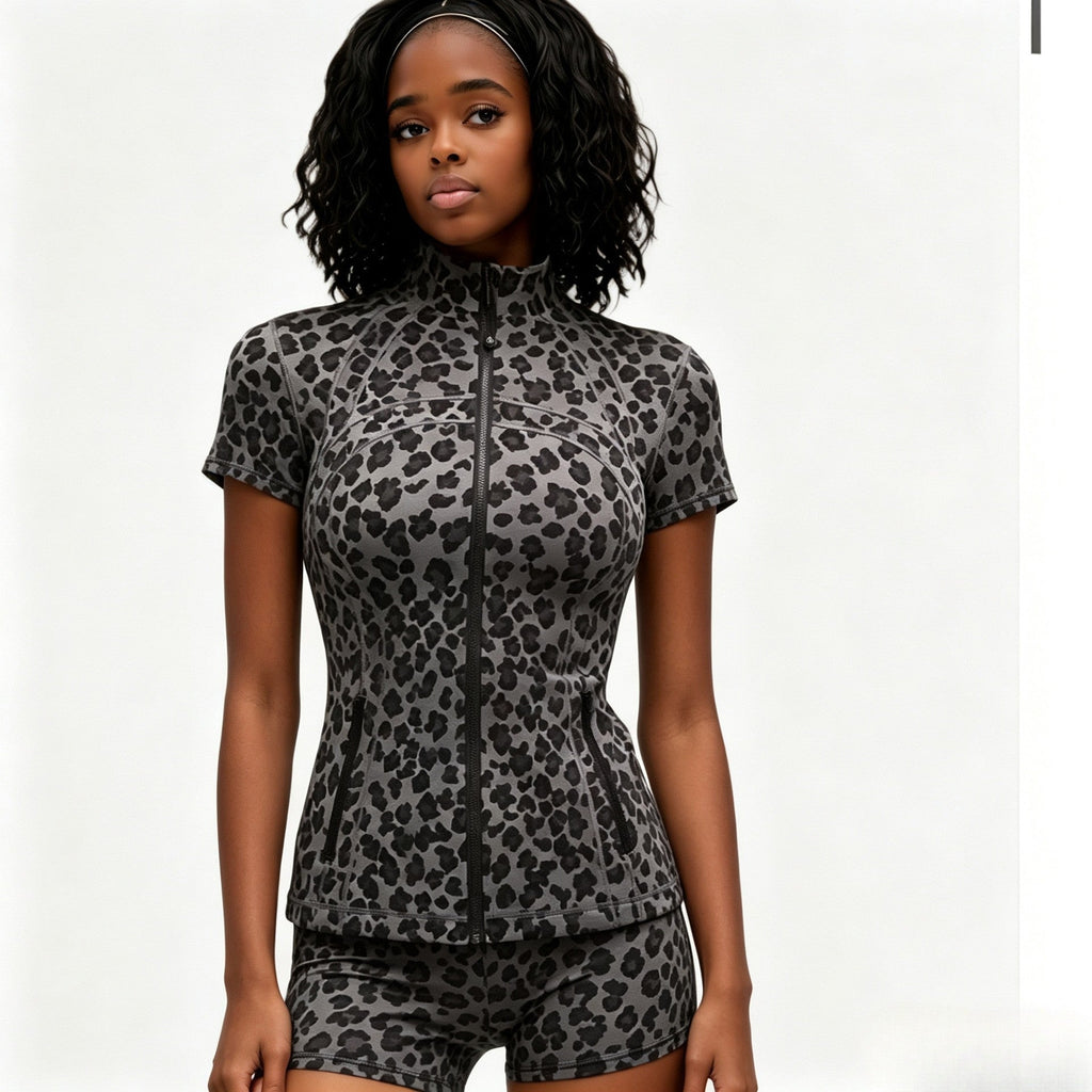 Women's Fashionable Sport Suit with Crop Top and Long Sleeves in Leopard Print