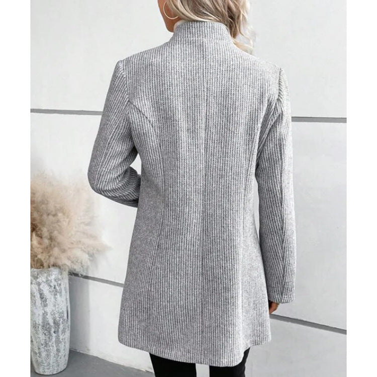 Elegant and Comfortable Textured Blazer