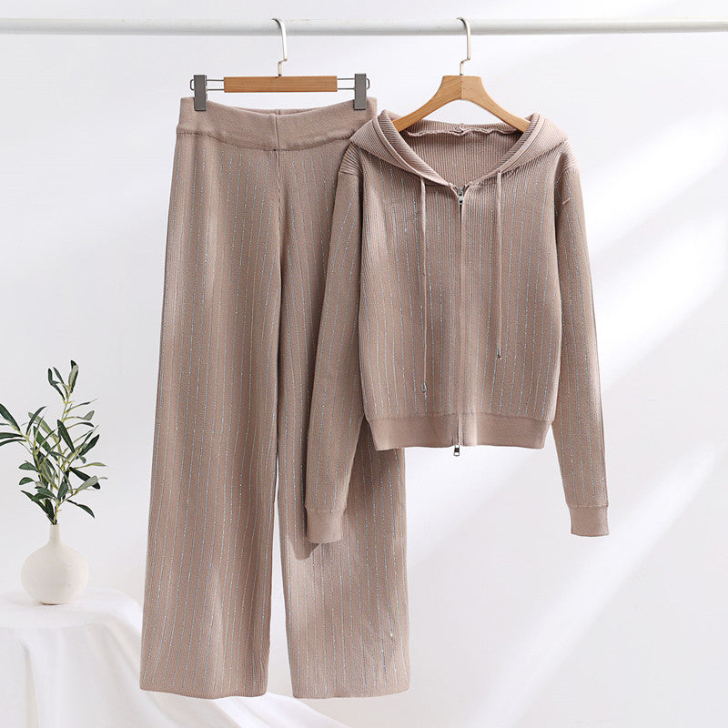 Women's Fashionable Loungewear Set with High Collar and Zipper