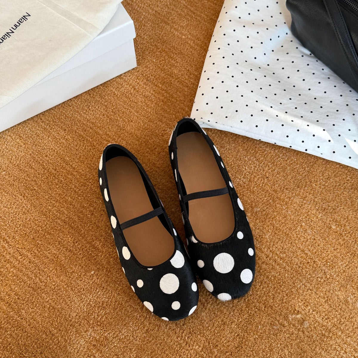 Women's Ballet Flats with Polka Dot Pattern and Non-Slip Sole