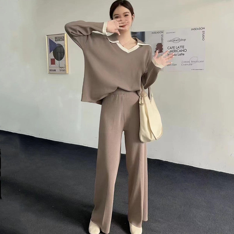 Women's Elegant and Casual Knit Set with V-Neck and Wide Hem