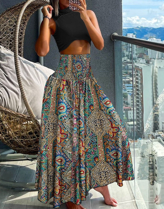 Women's Macro Skirt with Elastic Waist and Colorful Ethnic Pattern