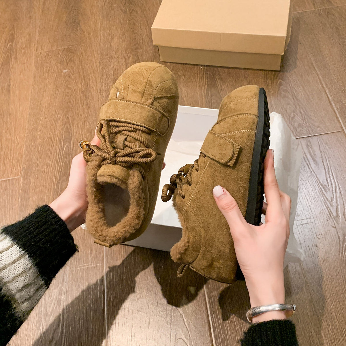 Women's Comfortable Fleece Sneakers with Plush Lining