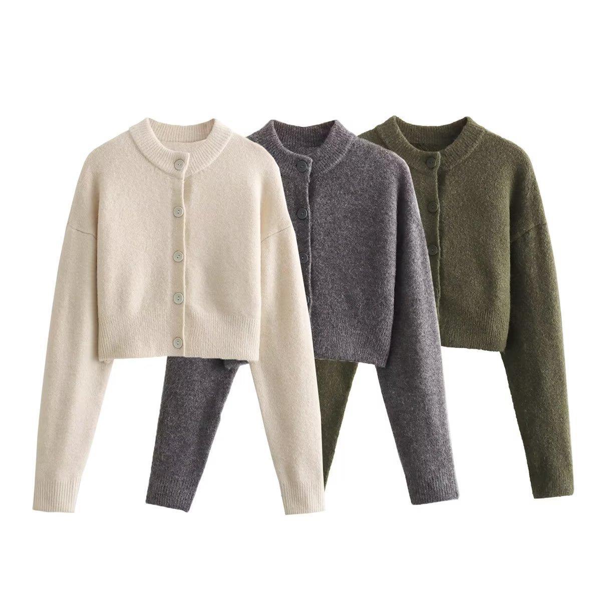 Women's Cropped Cardigan with Modern Buttons