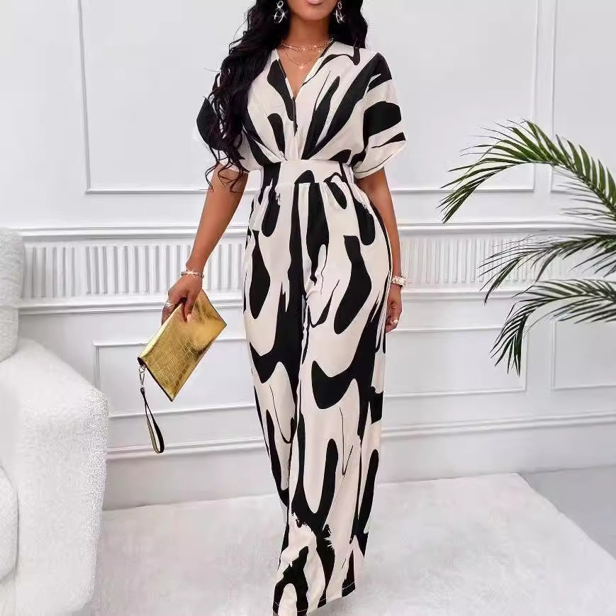 Elegant Women's Jumpsuit with Wide Legs and Refined Design