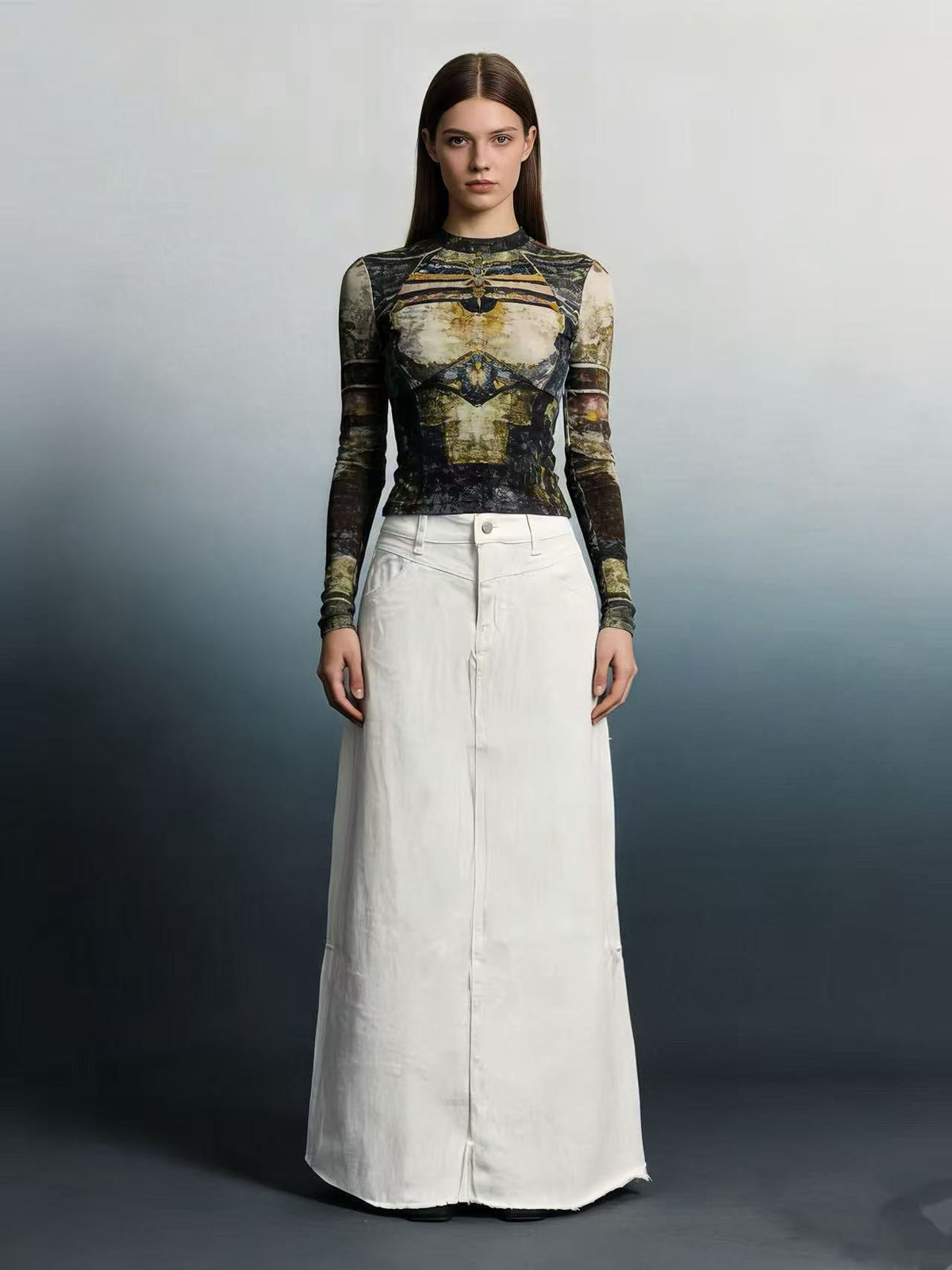 Women's High-Waisted Denim Maxi Skirt with Frayed Hem