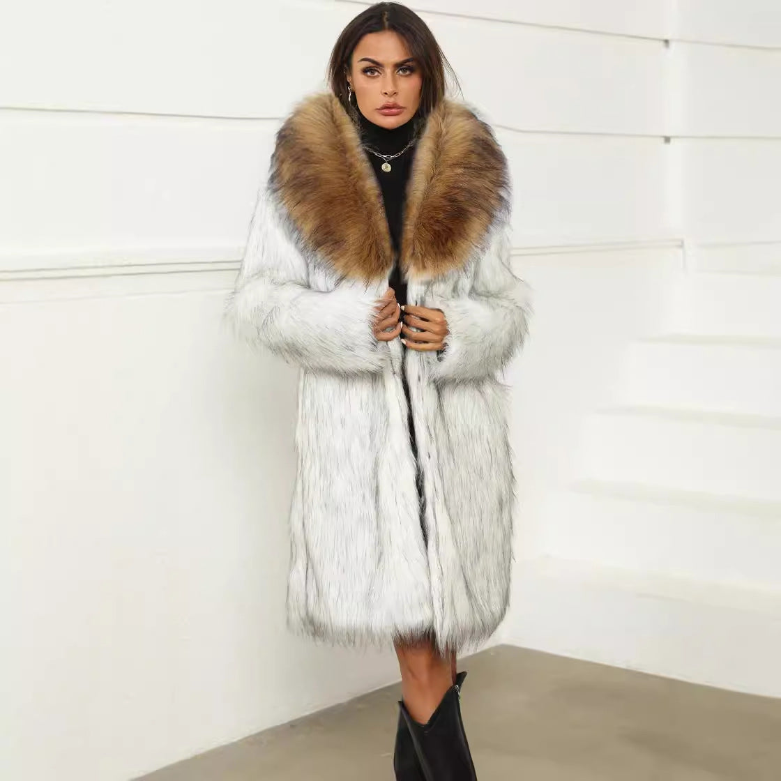 Women's Luxurious Faux Fur Short Coat with Voluminous Collar