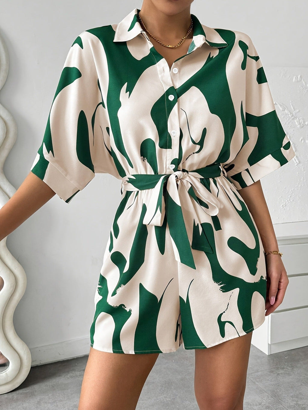 Women's Short Jumpsuit with Modern Graphic Print