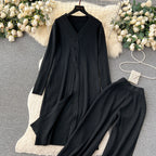 Women's Elegant Knit Suit with V-Neck and Wide Leg