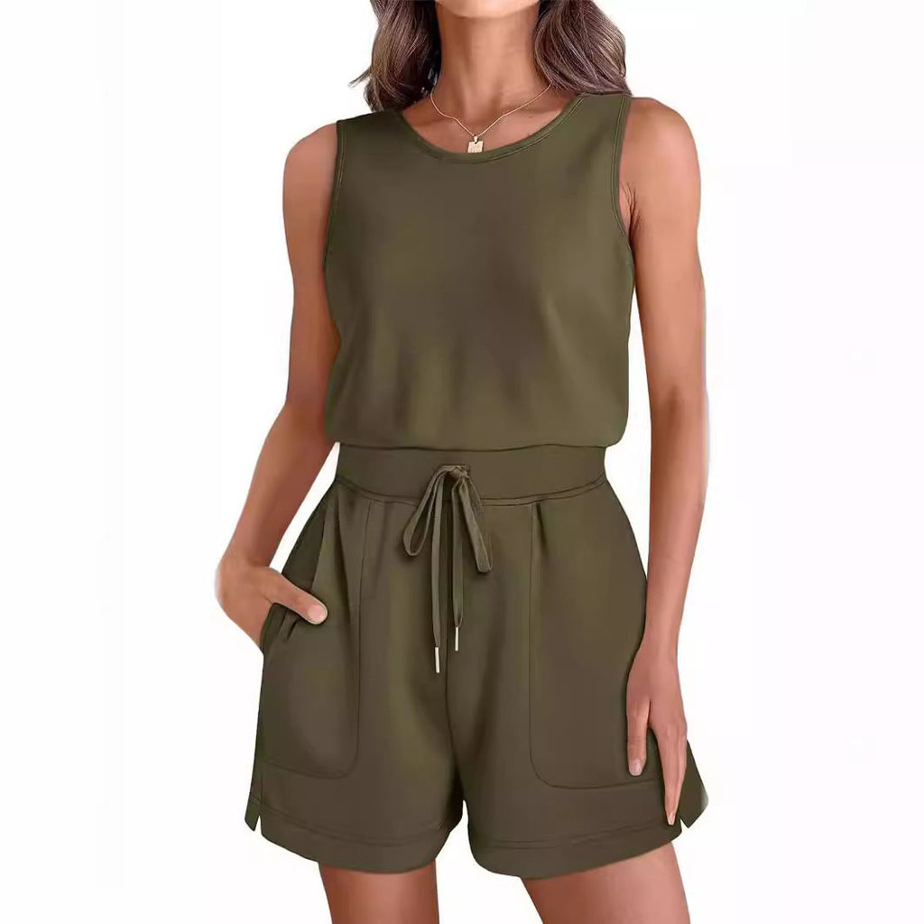 Women's Comfortable Short Jumpsuit with Side Pockets and Adjustable Waist