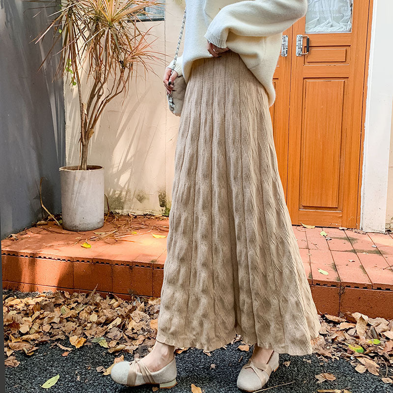 Women's Maxi Skirt with Ribbed Design and Elastic Waistband