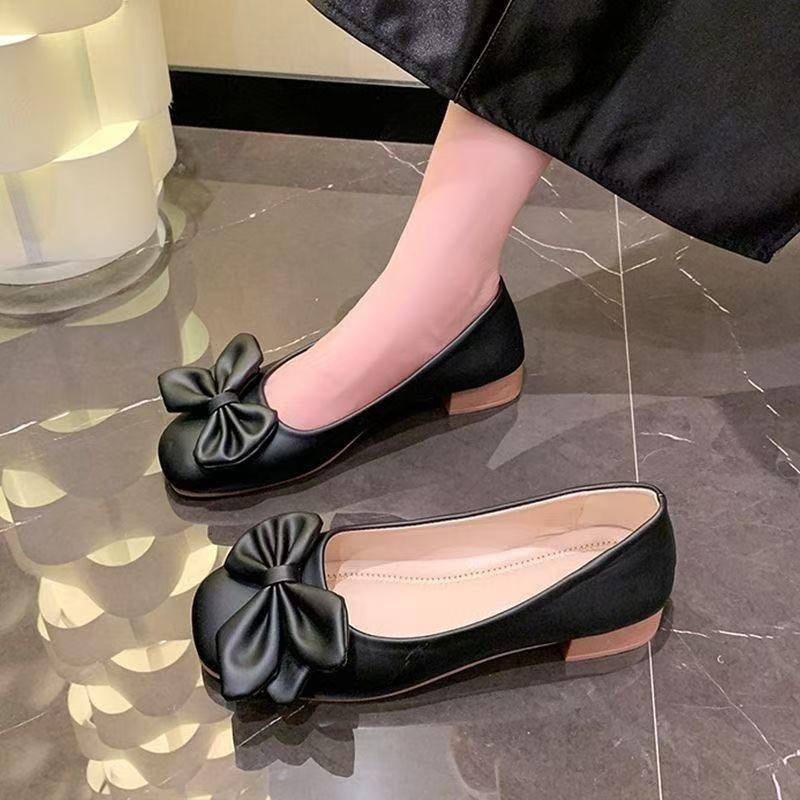 Women's Ballet Flats with Elegant Bow Detail