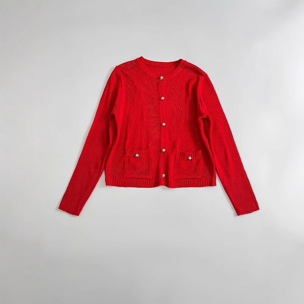 Elegant Knit Cardigan with Practical Pockets