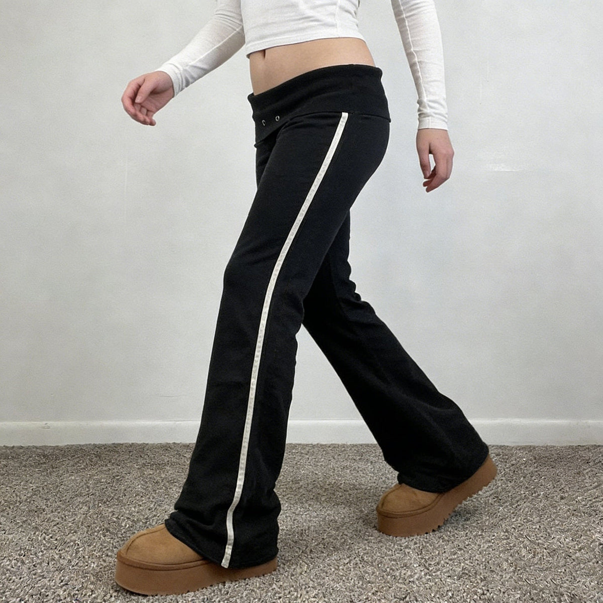 Women's Flowy Palazzo Trousers with High Waist and Decorative Eyelets