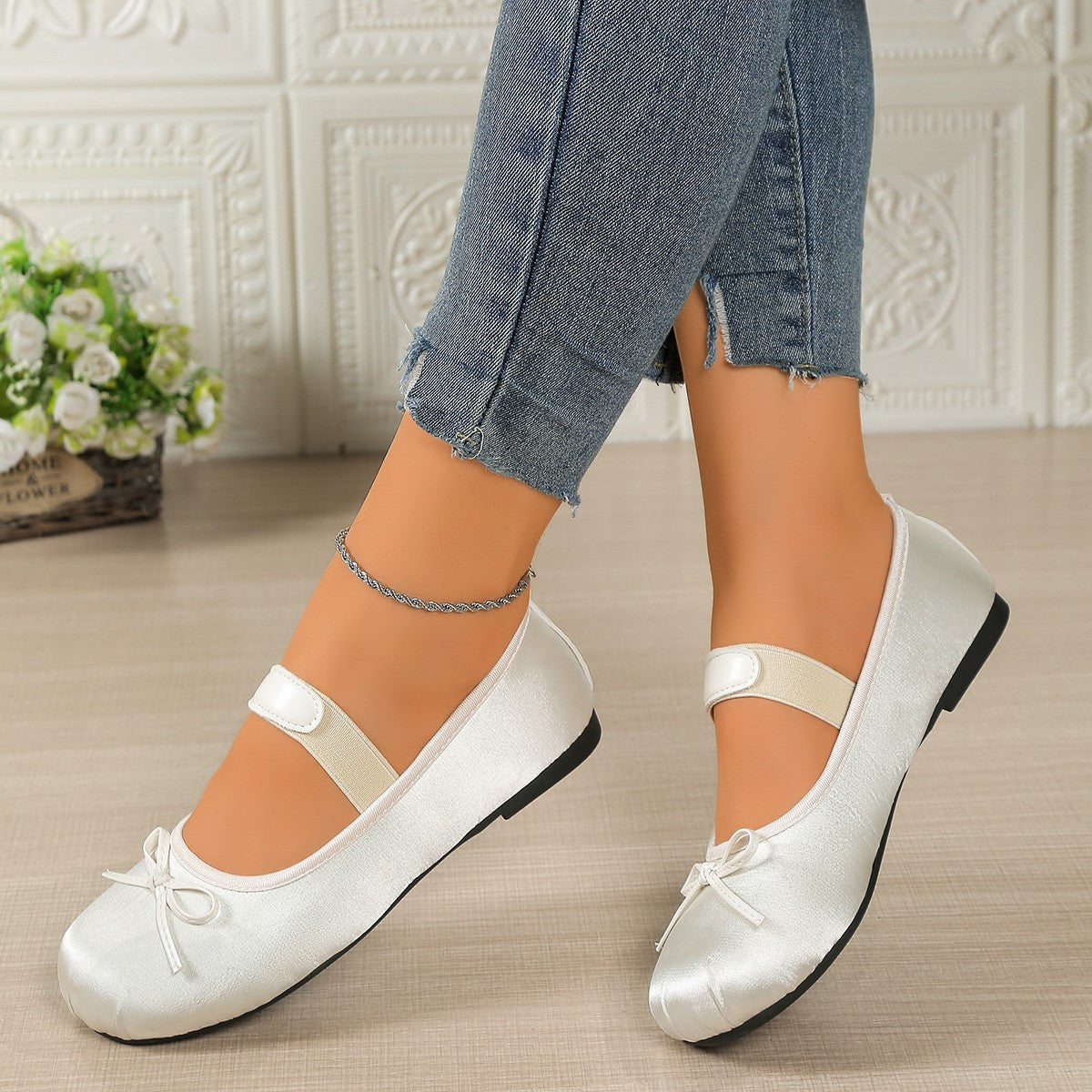 Women's Ballet Flats with Elastic Strap and Decorative Bow Detail
