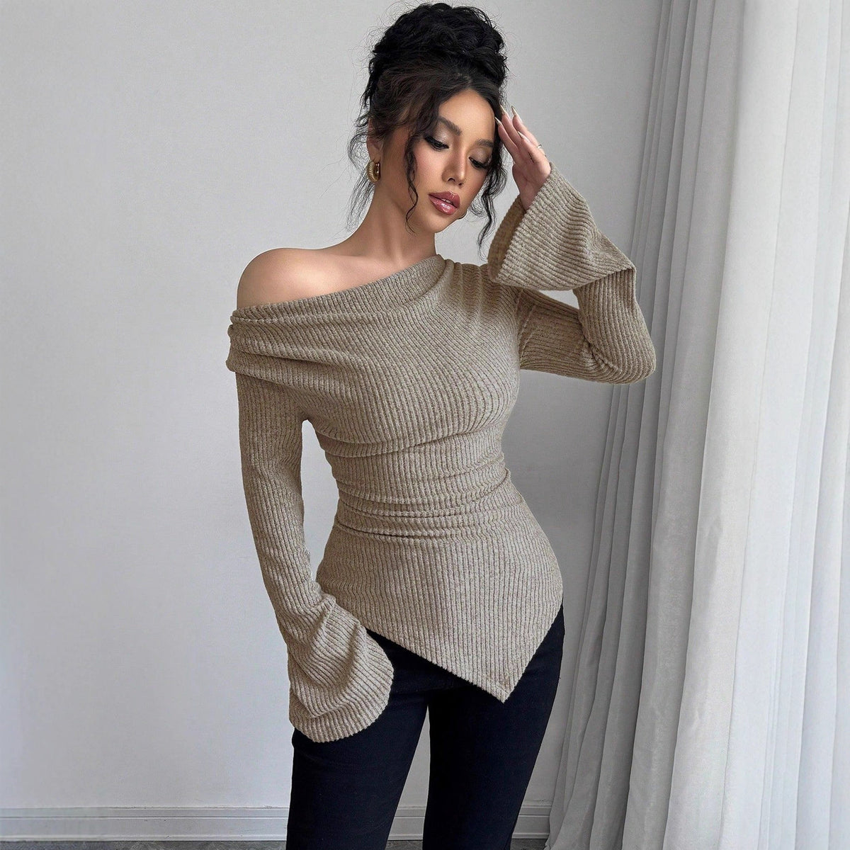 Women's Long-Sleeve Shirt with Ribbed Texture and Wide Sleeves