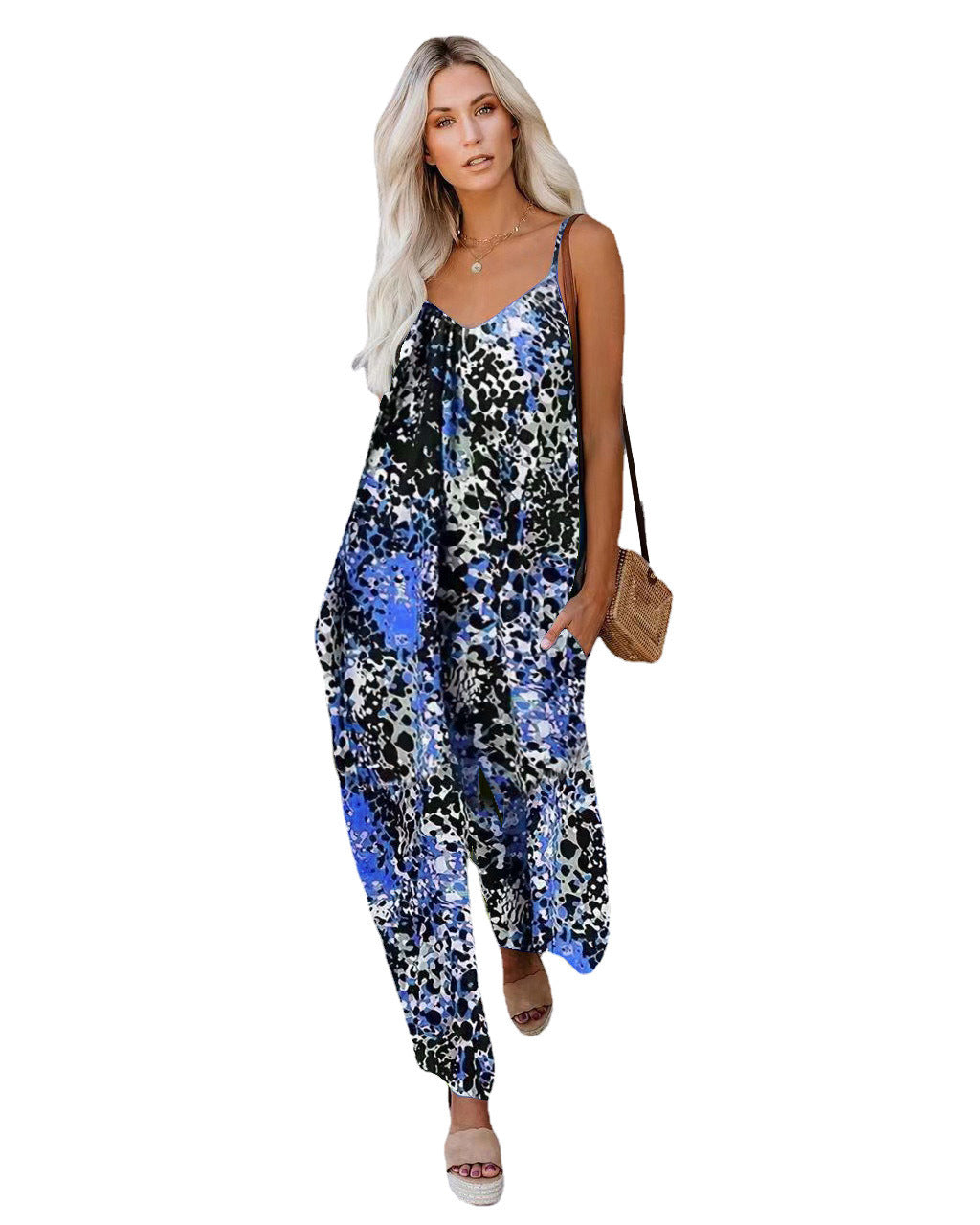 Casual Jumpsuit with Adjustable Straps and Floral Print