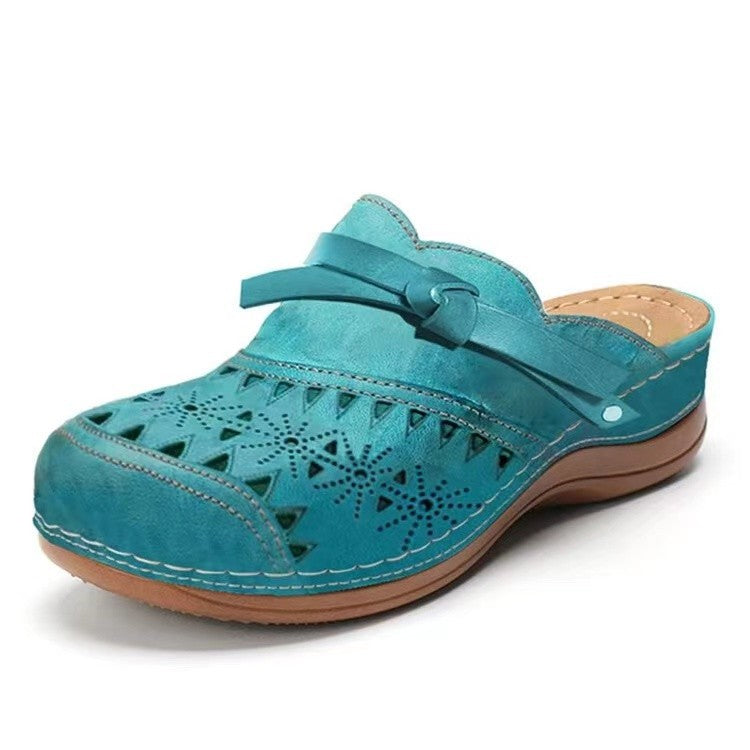 Women's Breathable Clogs with Floral Cutout Design and Anatomical Footbed