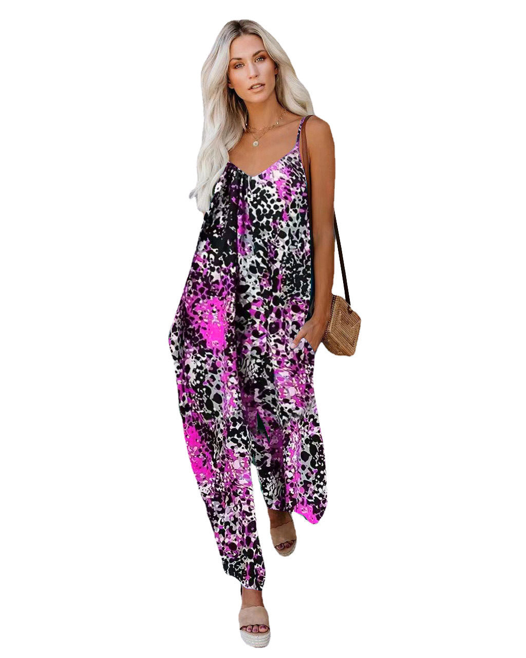 Casual Jumpsuit with Adjustable Straps and Floral Print