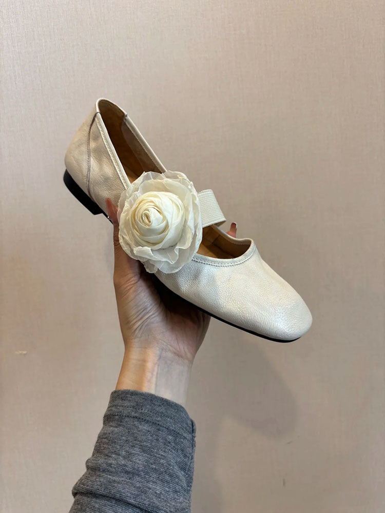 Women's Ballet Flats with Floral Decor and Elastic Strap