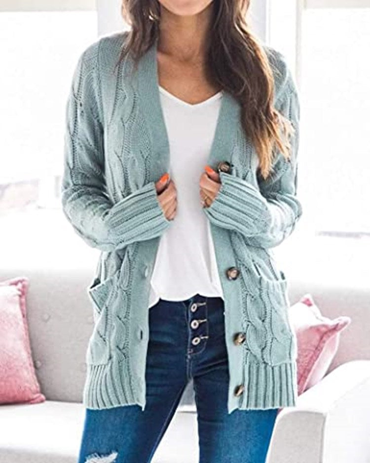 Women's Chunky Knit Cardigan with Cable Knit Pattern and Pockets