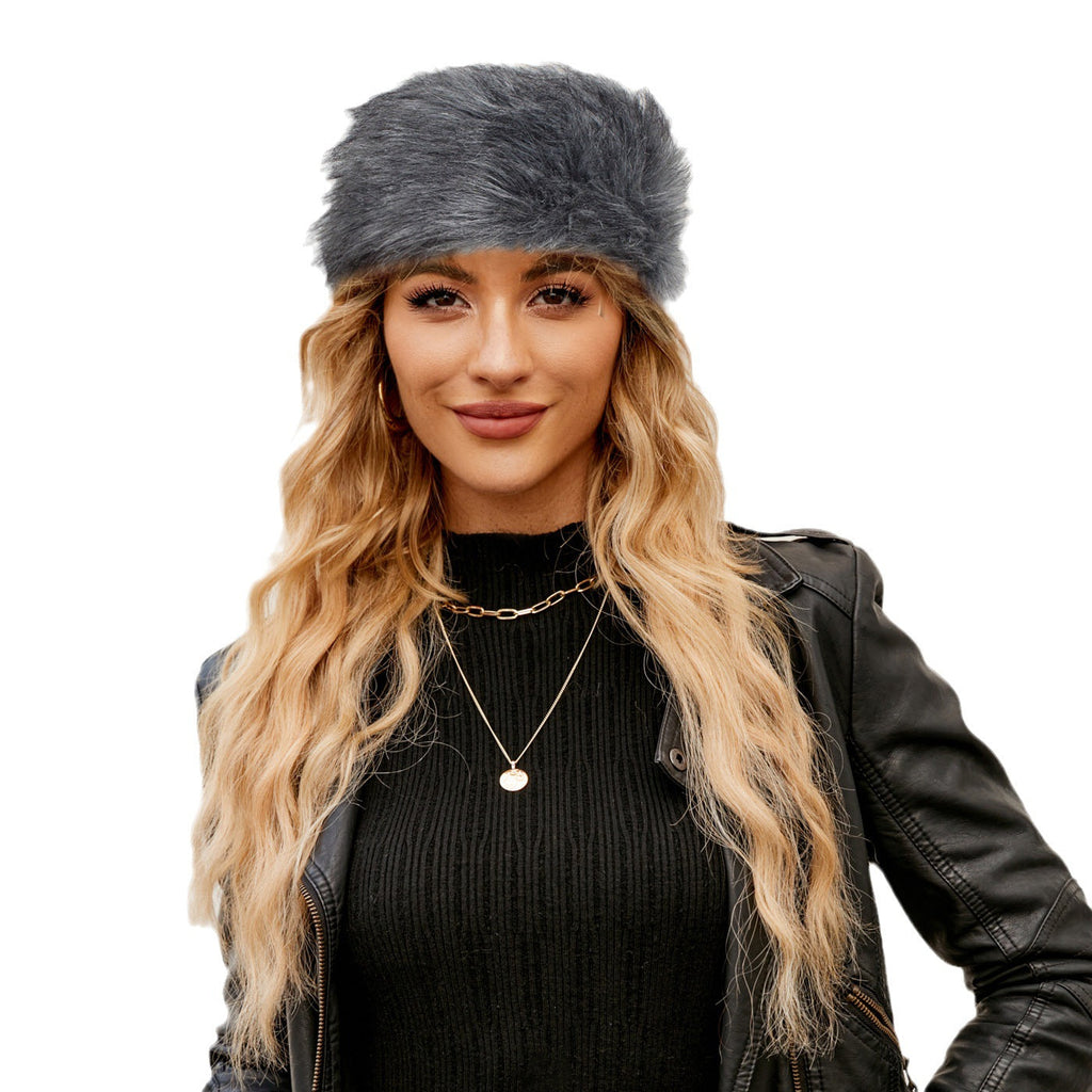 Cozy Fleece Hat with Modern Design