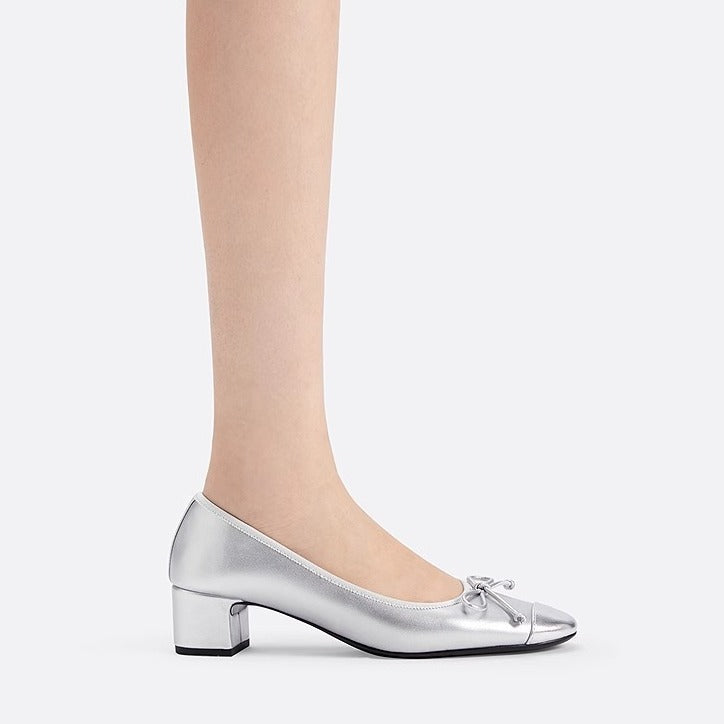Women's Ballet Flats with Elegant Bow Detail and Glossy Finish
