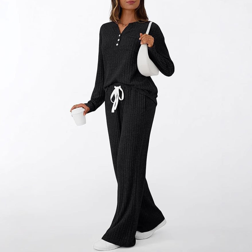 Women's Comfortable Knit Suit with Casual Cut