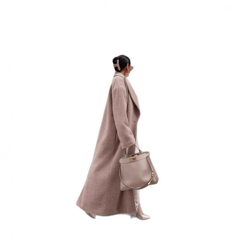 Women's Luxurious Wool Coat with Textured Design and Classic Collar