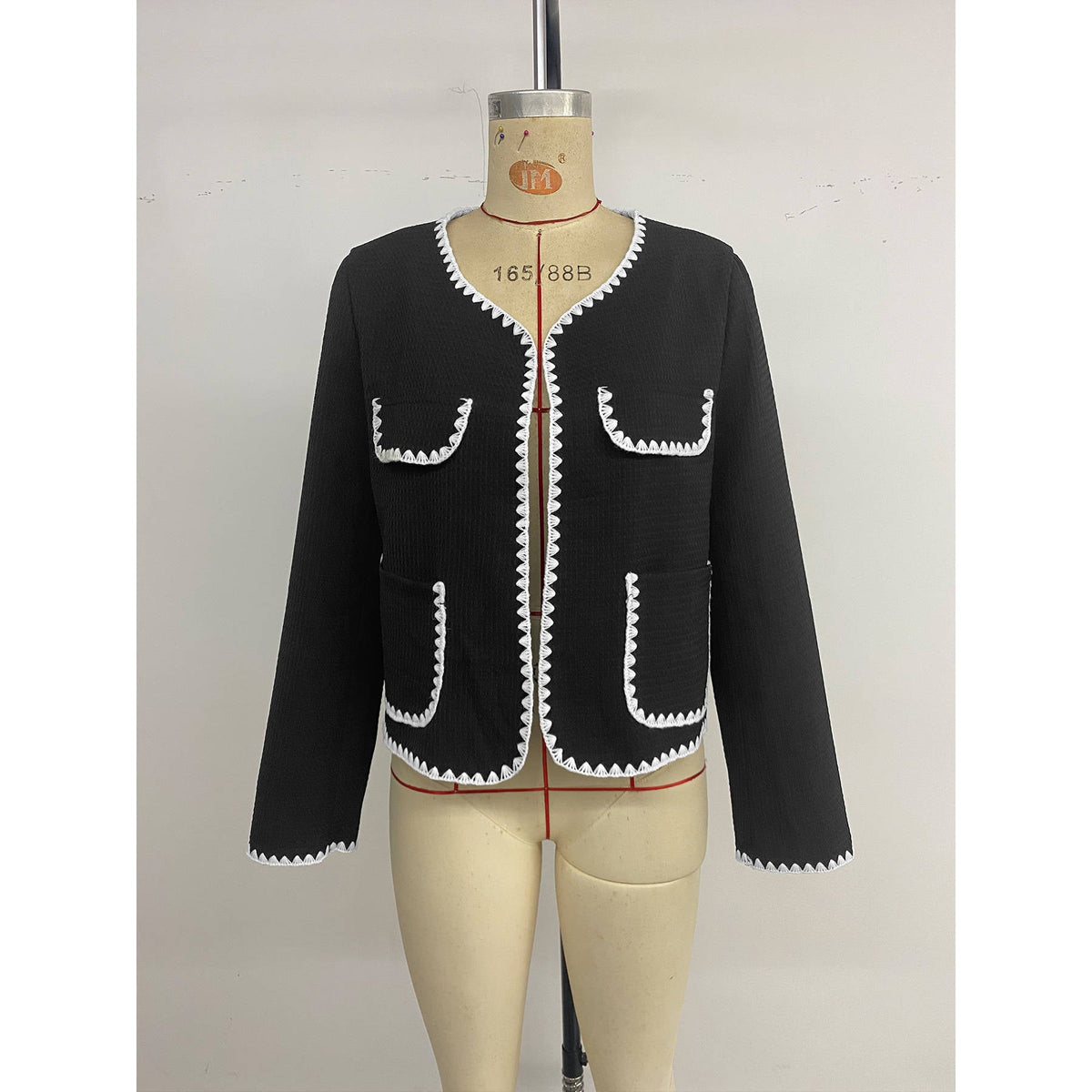 Women's Elegant Short-Sleeve Blazer with Contrast Piping and Pockets