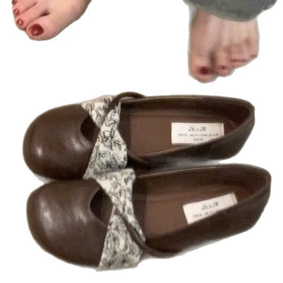 Women's Ballet Flats with Floral Strap Design and Comfortable Footbed