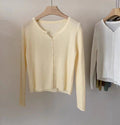 Women's Fitted Cardigan with Button Closure and Ribbed Texture
