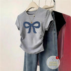 Women's Crop T-Shirt with Fitted Cut and Modern Design