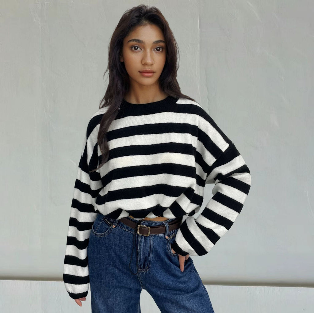 Women's Cozy Striped Sweater with Casual Fit and Deep Hem