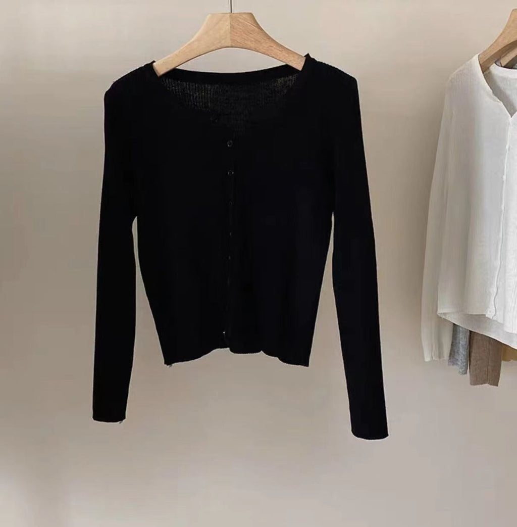 Women's Fitted Cardigan with Button Closure and Ribbed Texture