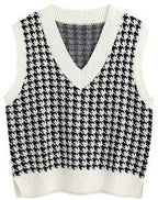 Women's Sleeveless Knit Vest with Modern Houndstooth Pattern
