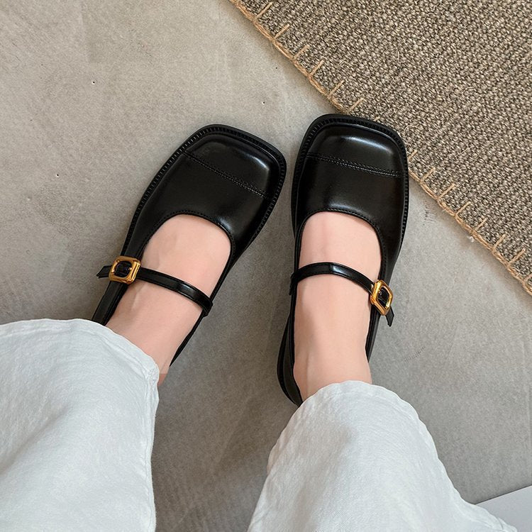 Women's Ballet Flats with Buckle Detail