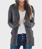Women's Chunky Knit Cardigan with Cable Knit Pattern and Pockets