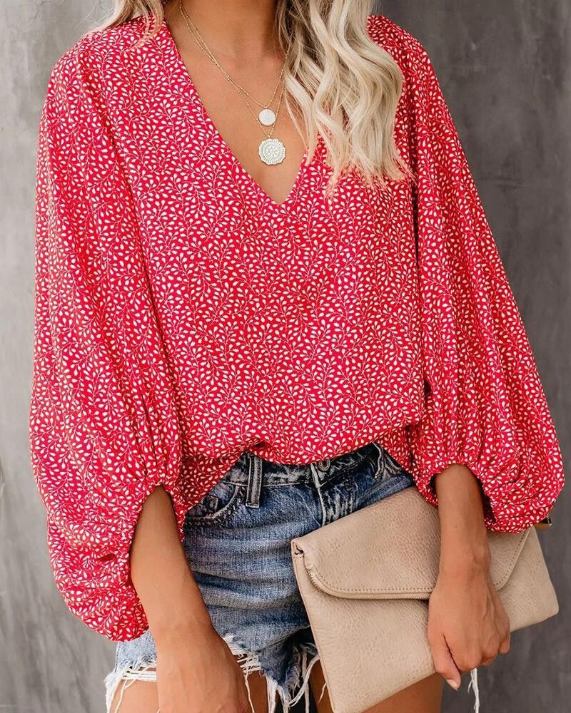 Women's Blouse with Wide Sleeves and Floral Pattern
