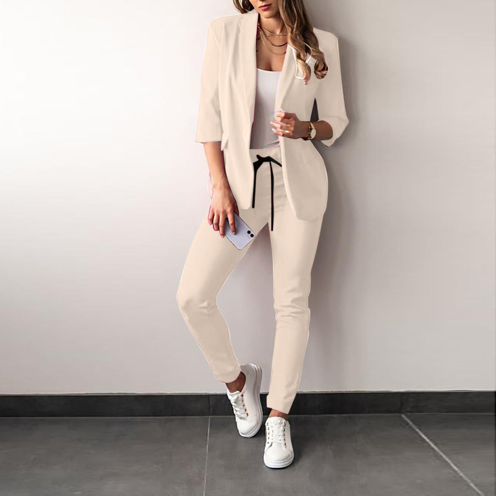 Women's Elegant and Modern Suit Set with Tailored Blazer and Slim Pants